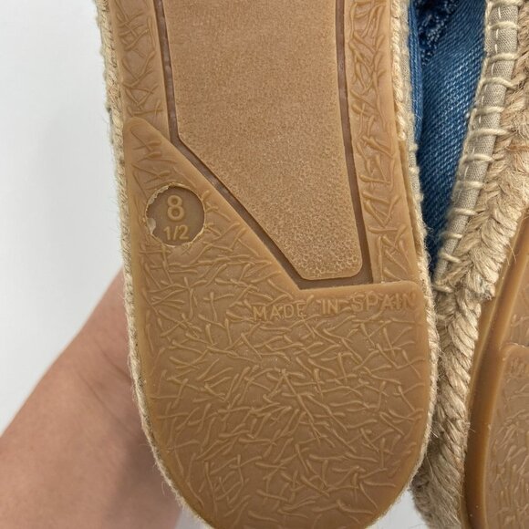 SAKS FIFTH AVENUE Women's Blue Denim Fringe Slip On Espadrille Shoes Size 7 - Picture 9 of 11